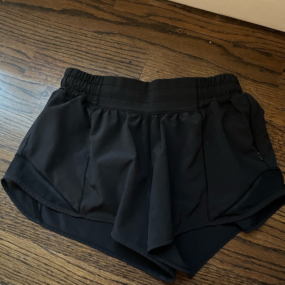 Lululemon Athletica Black Athletic Shorts Moisture-Wicking Design